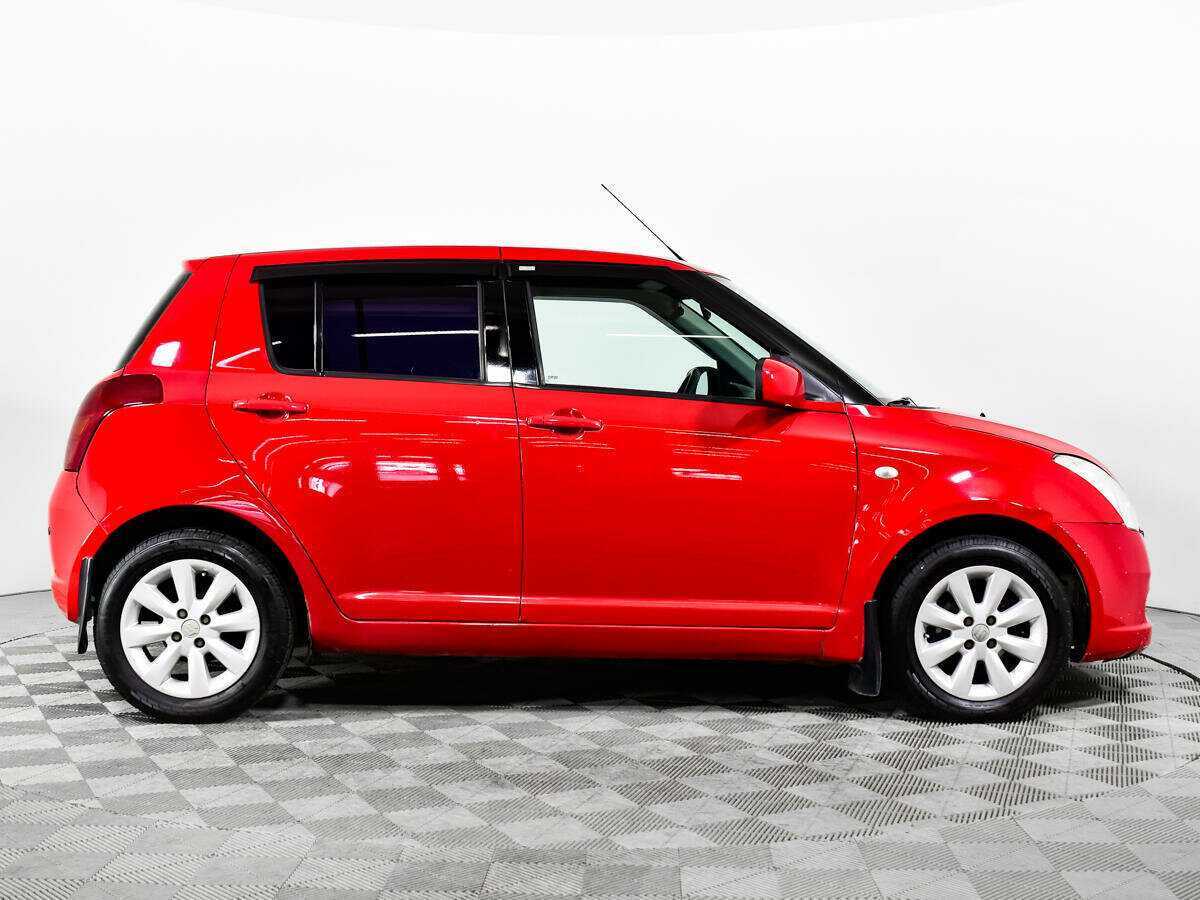 Купить Suzuki Swift с пробегом. Фото: #3
