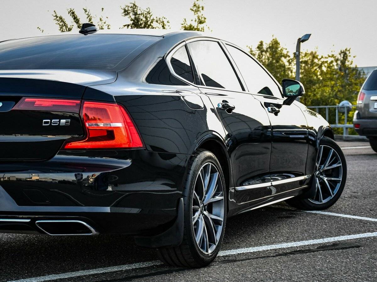 Купить Volvo S90 с пробегом. Фото: #23