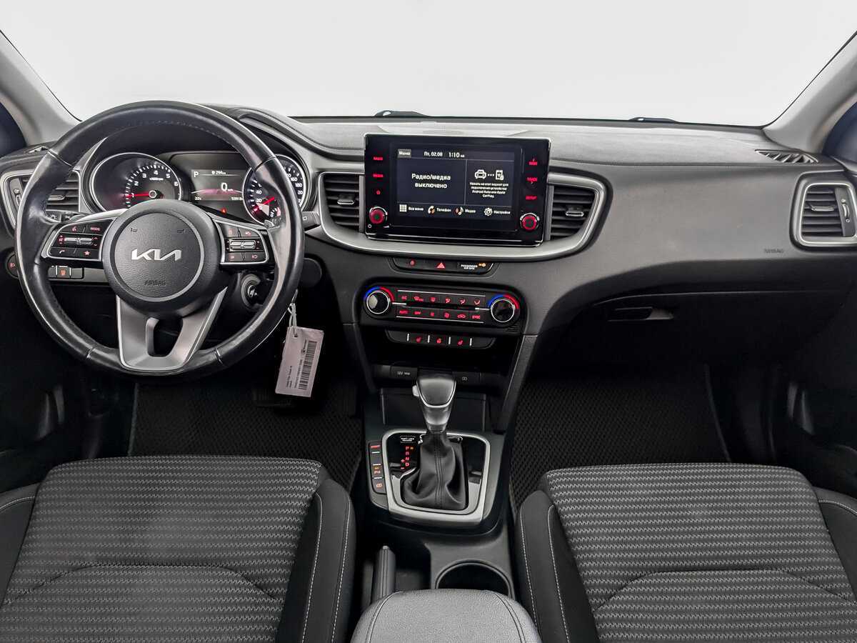 Купить Kia Ceed с пробегом. Фото: #11
