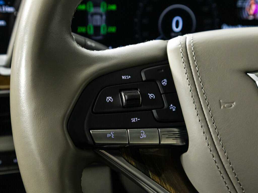 Купить Cadillac Escalade с пробегом. Фото: #22