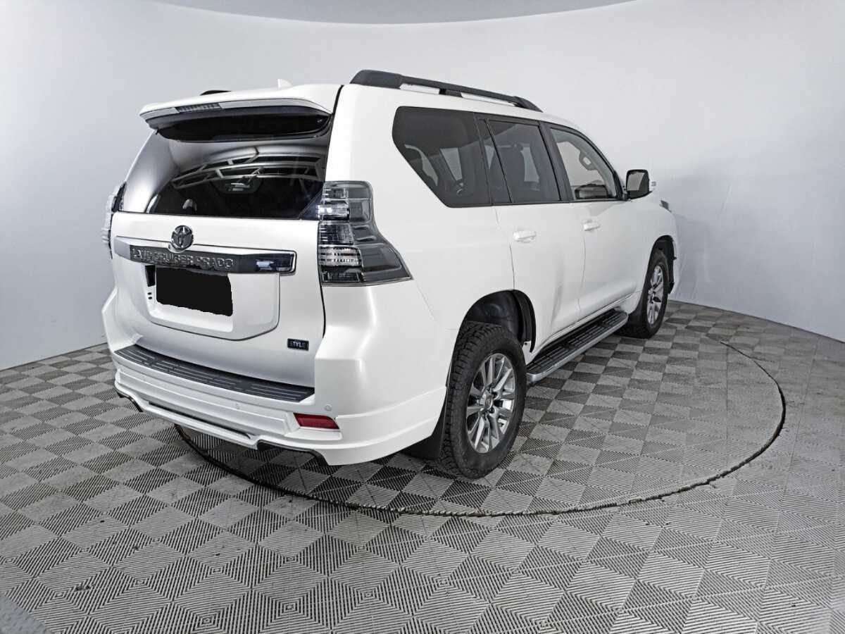 Купить Toyota Land Cruiser Prado с пробегом. Фото: #4