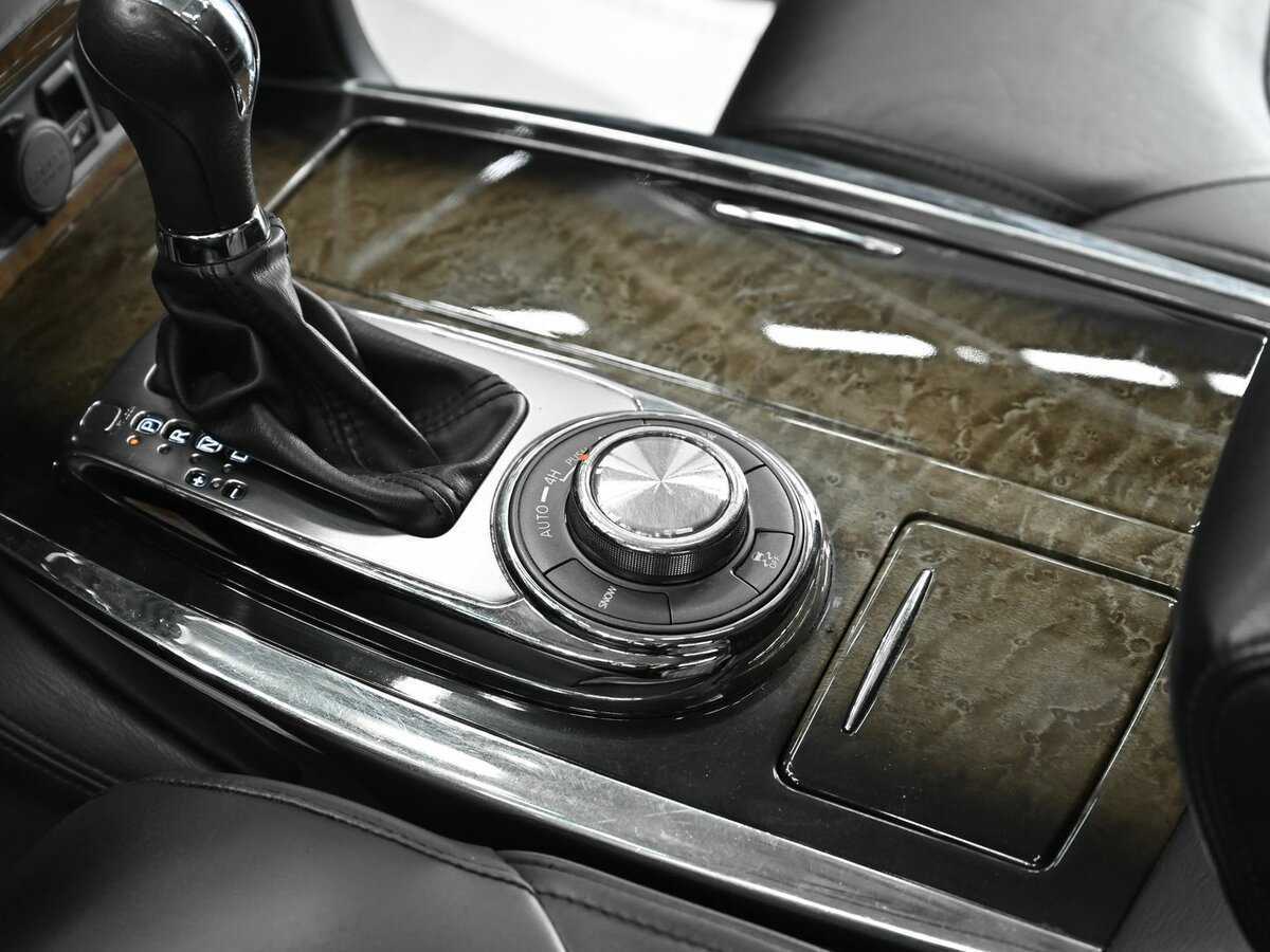 Купить Infiniti QX80 с пробегом. Фото: #13