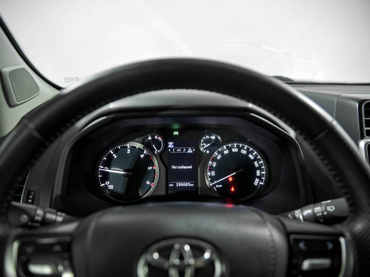 Купить Toyota Land Cruiser Prado с пробегом. Фото: #6