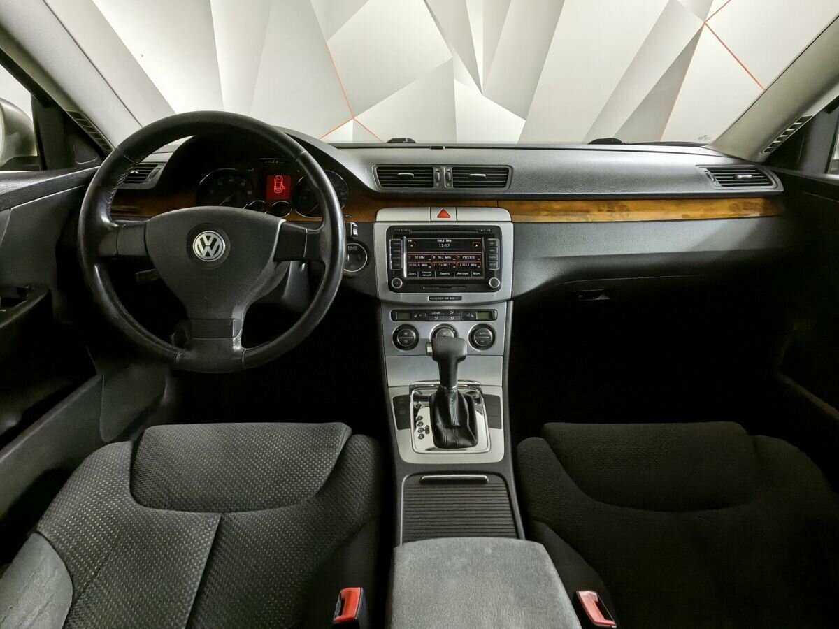 Купить Volkswagen Passat с пробегом. Фото: #9