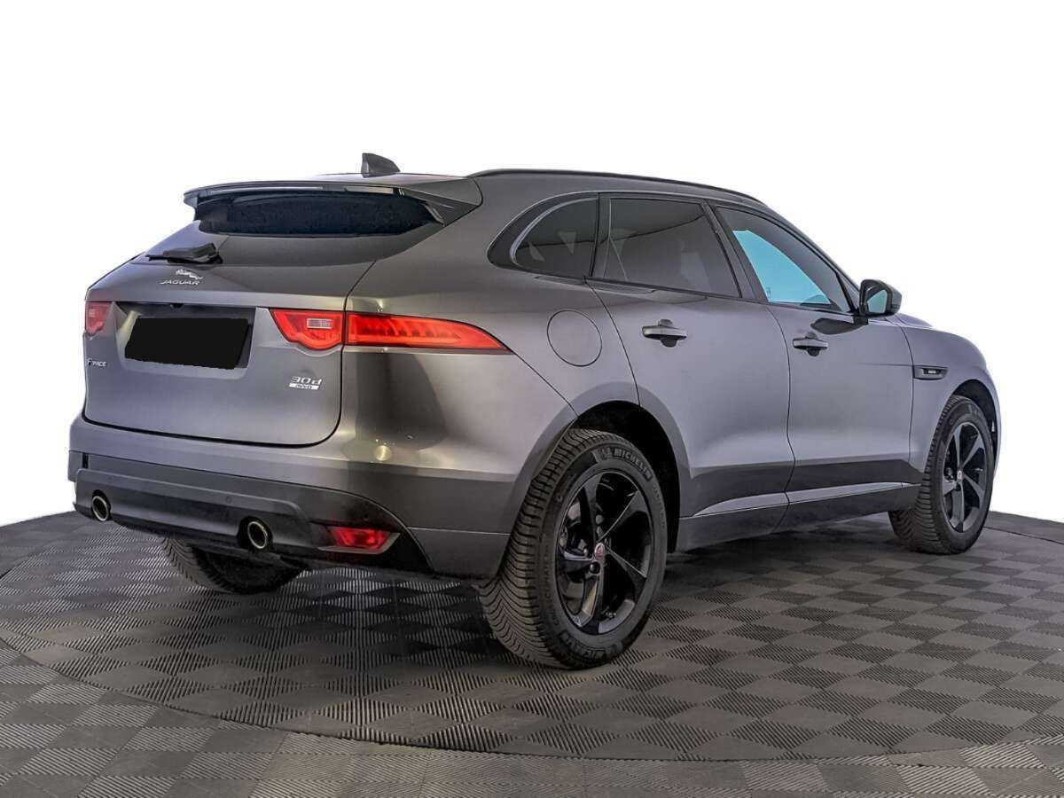 Купить Jaguar F-Pace с пробегом. Фото: #4