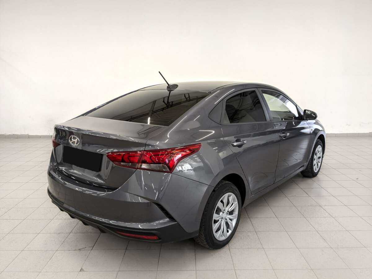 Купить Hyundai Solaris с пробегом. Фото: #3