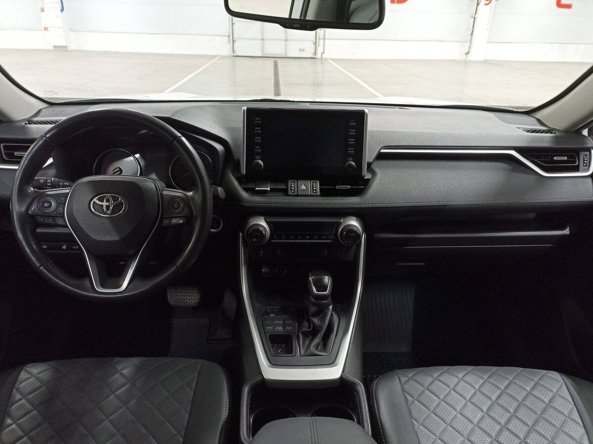 Купить Toyota RAV4 с пробегом. Фото: #13