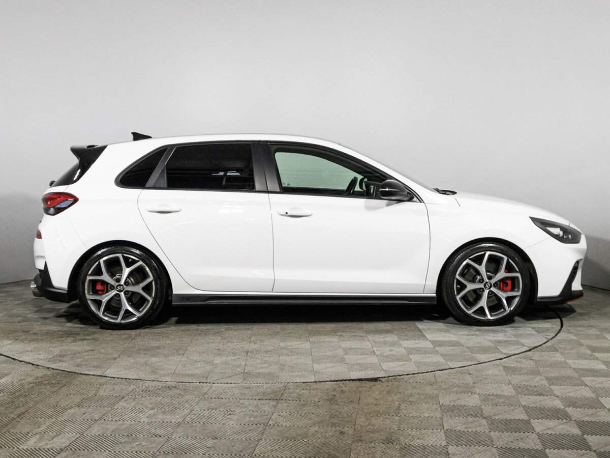 Купить Hyundai i30 N с пробегом. Фото: #3