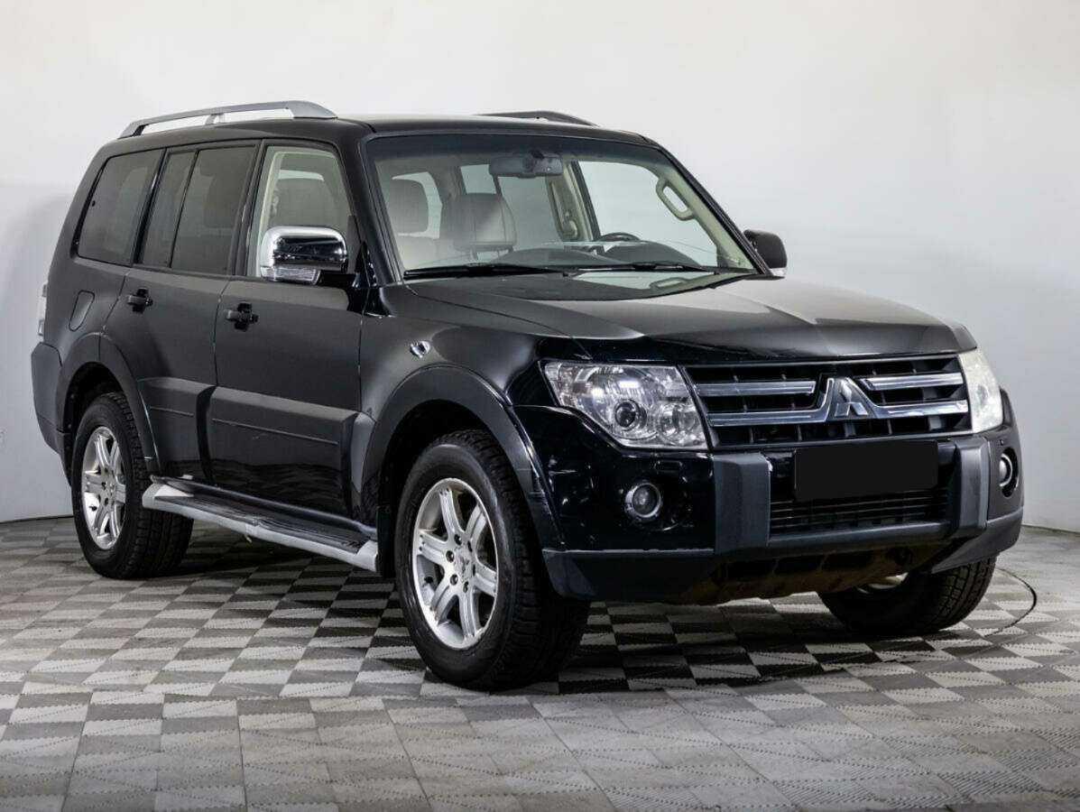 Купить Mitsubishi Pajero с пробегом. Фото: #2