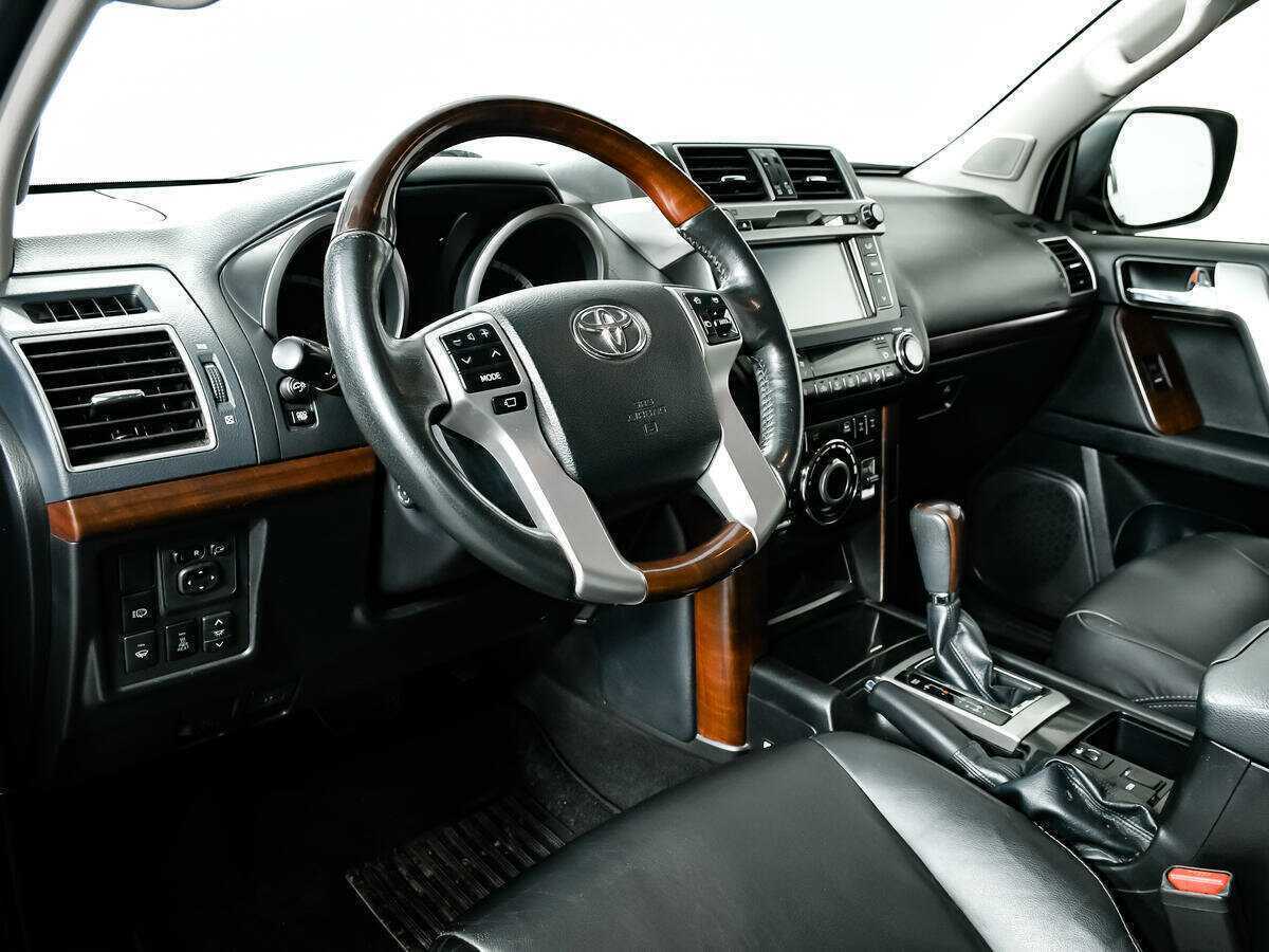 Купить Toyota Land Cruiser Prado с пробегом. Фото: #12