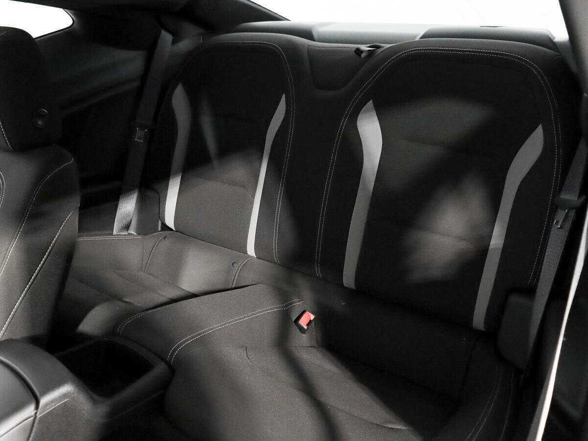 Купить Chevrolet Camaro с пробегом. Фото: #8
