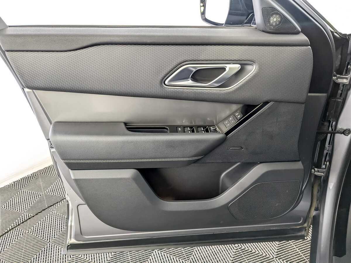 Купить Land Rover Range Rover Velar с пробегом. Фото: #13