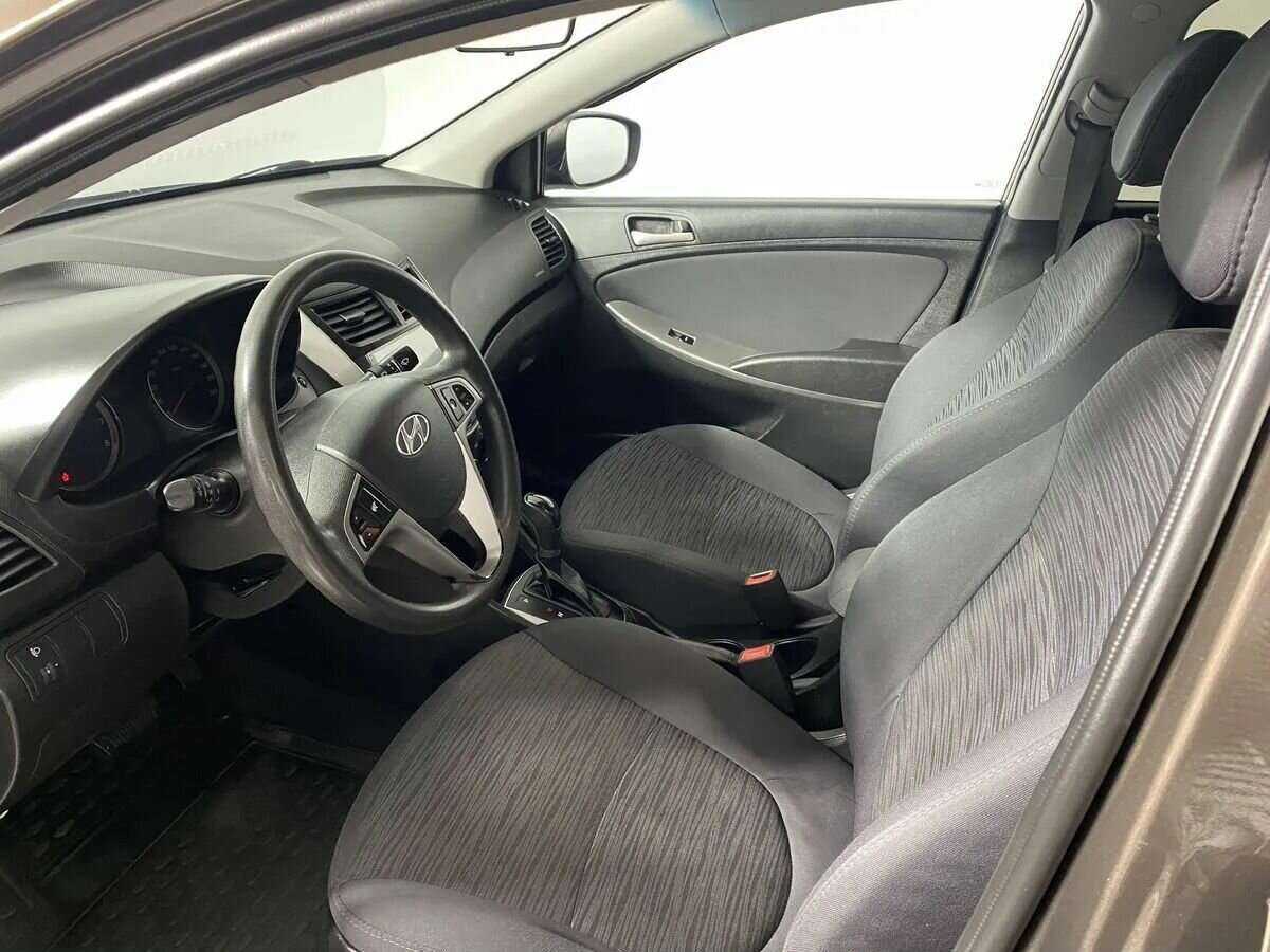 Купить Hyundai Solaris с пробегом. Фото: #8