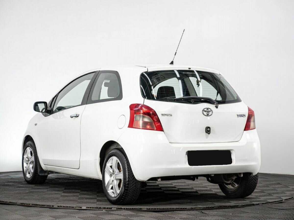 Купить Toyota Yaris с пробегом. Фото: #5