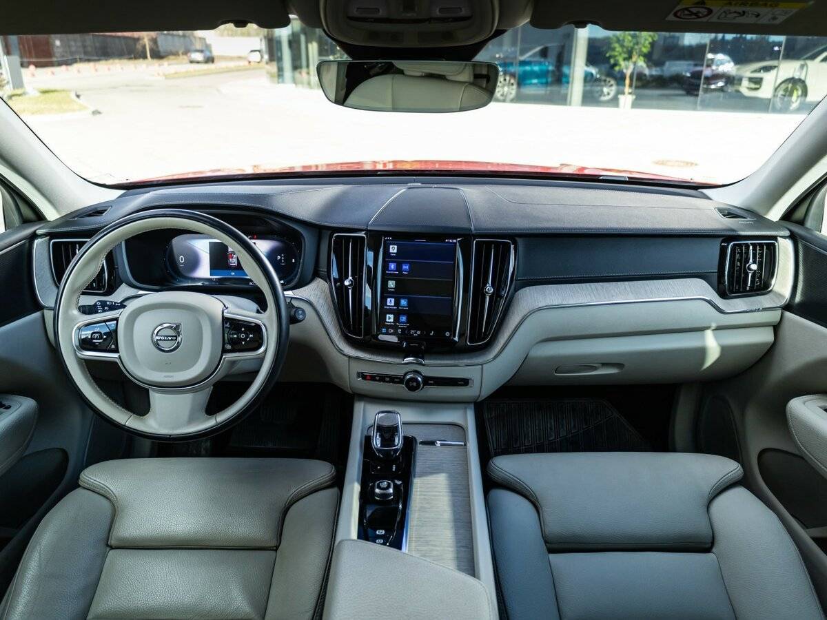 Купить Volvo XC60 с пробегом. Фото: #22