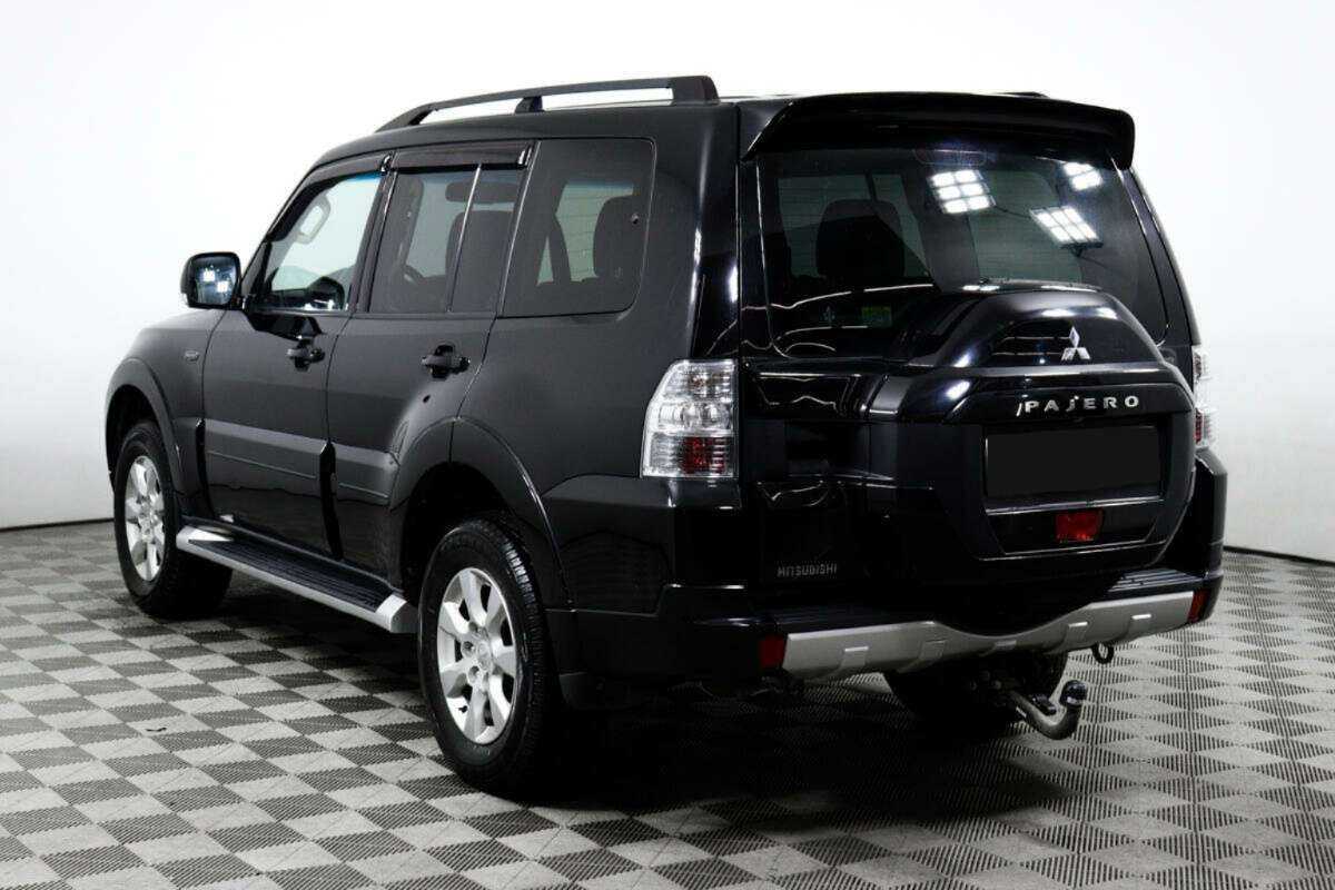 Купить Mitsubishi Pajero с пробегом. Фото: #5