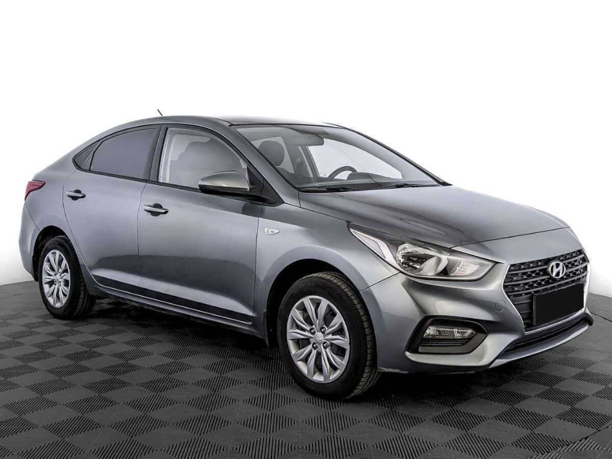 Купить Hyundai Solaris с пробегом. Фото: #2