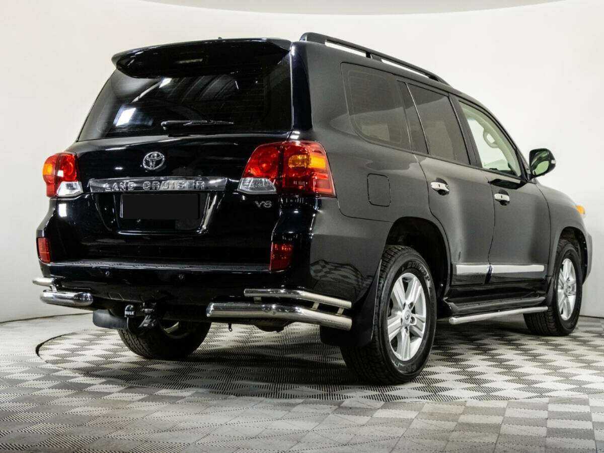 Купить Toyota Land Cruiser с пробегом. Фото: #3
