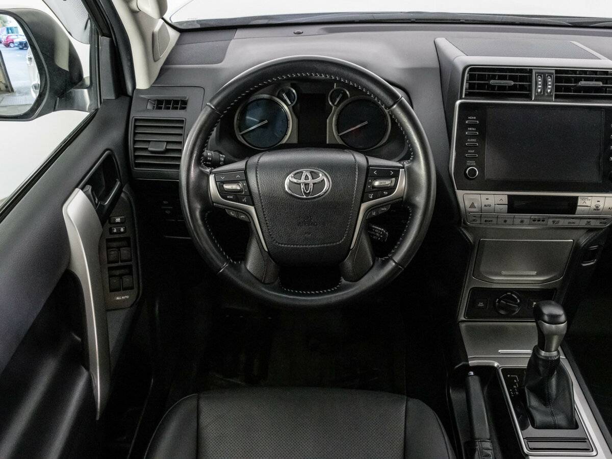 Купить Toyota Land Cruiser Prado с пробегом. Фото: #9