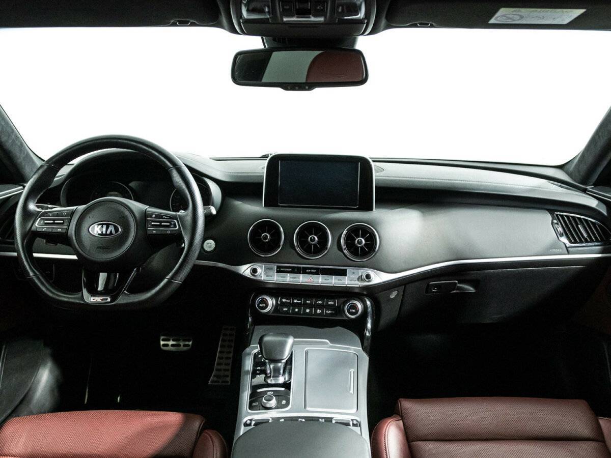 Купить Kia Stinger с пробегом. Фото: #12