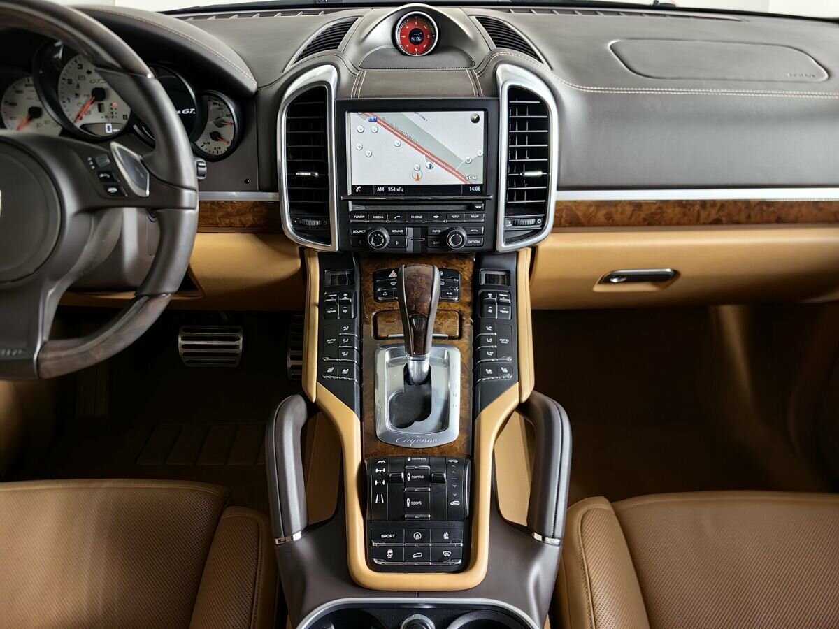 Купить Porsche Cayenne с пробегом. Фото: #10