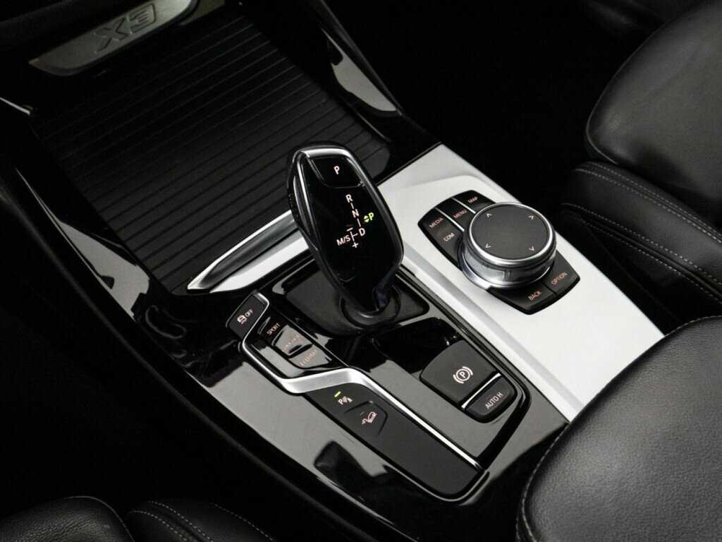 Купить BMW X3 с пробегом. Фото: #18