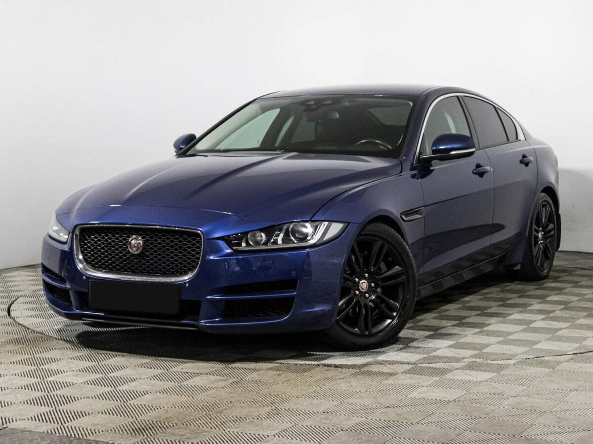 Купить Jaguar XE с пробегом. Фото: #0