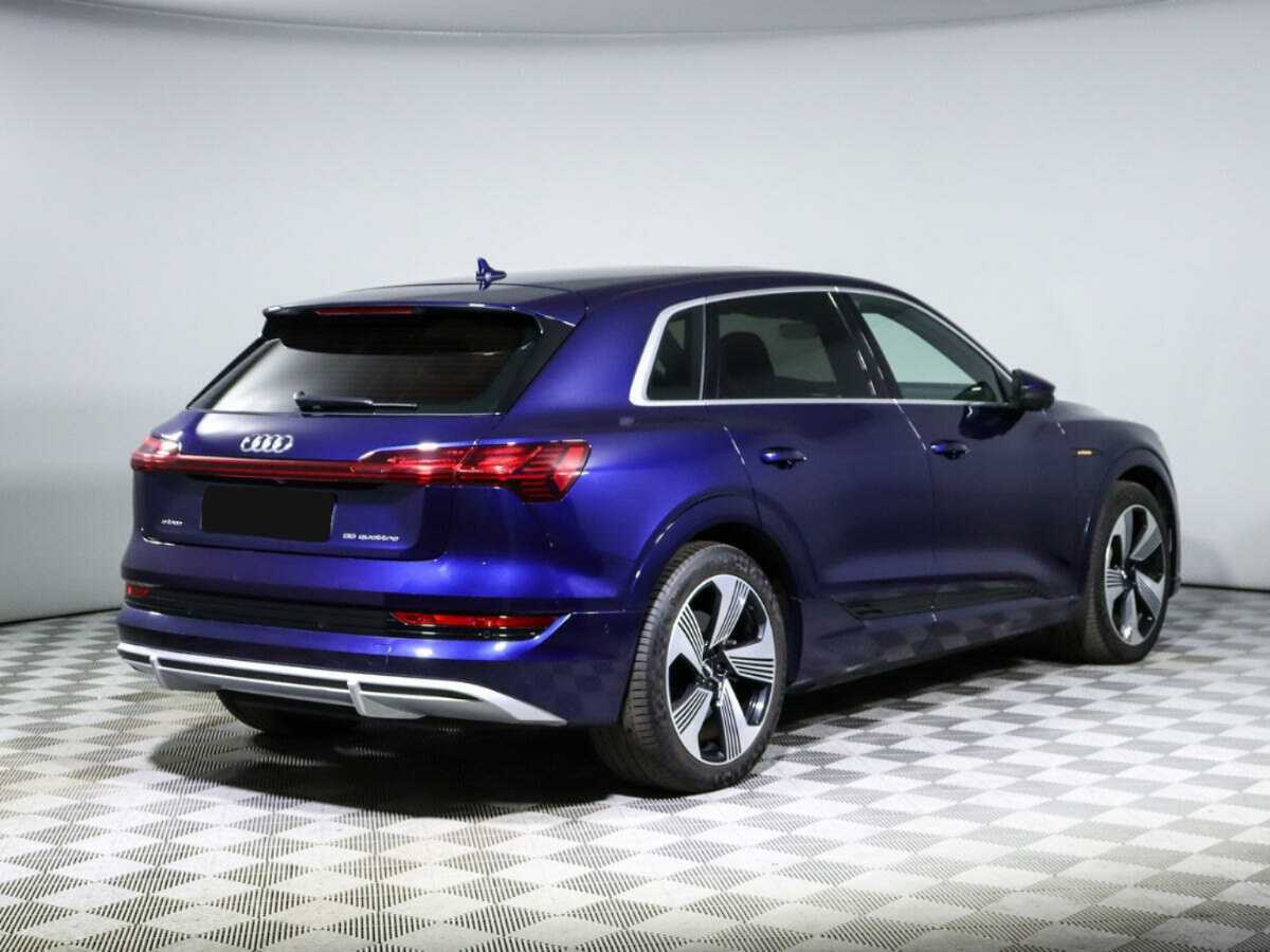 Купить Audi e-tron с пробегом. Фото: #3