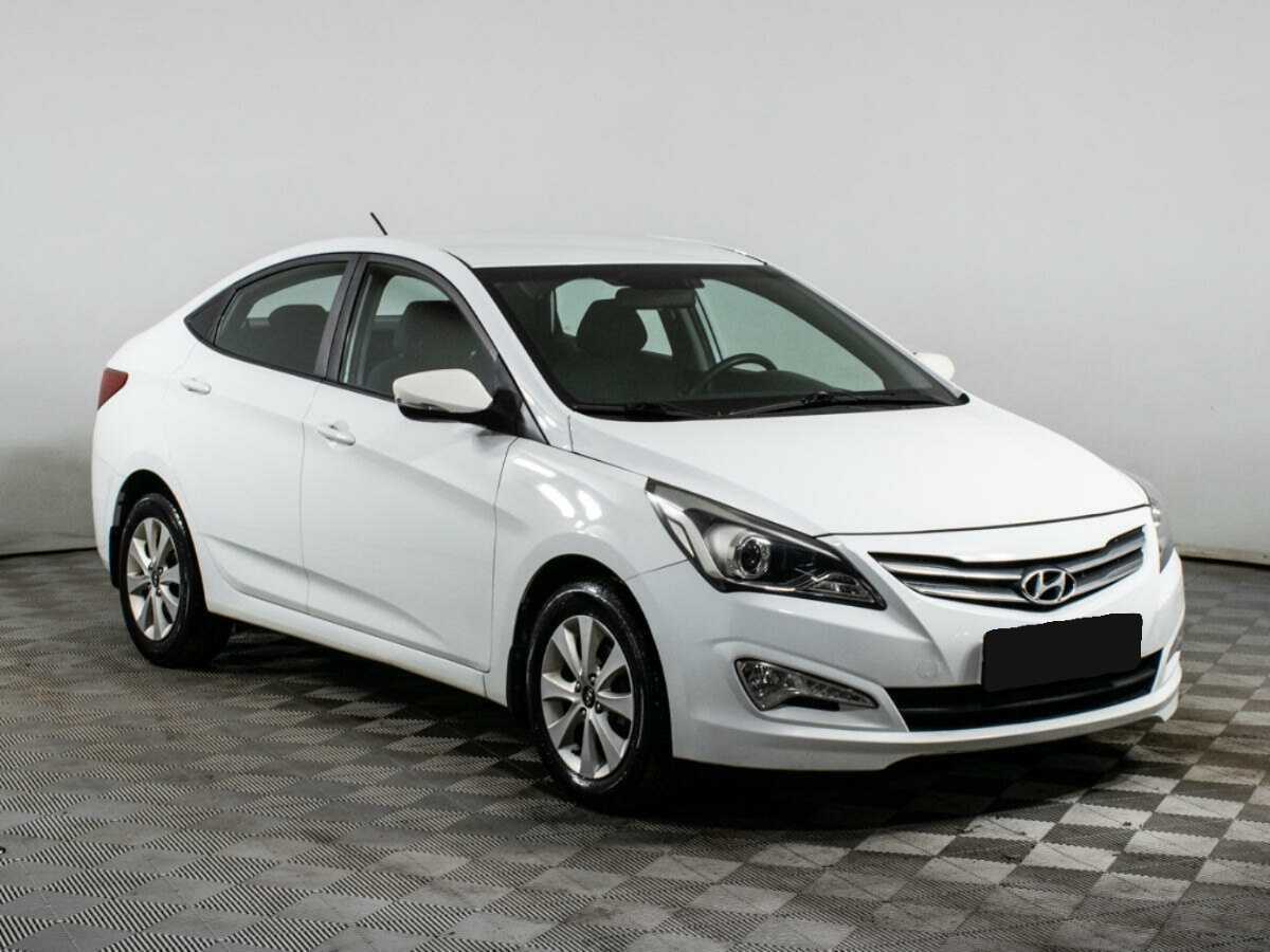Купить Hyundai Solaris с пробегом. Фото: #2