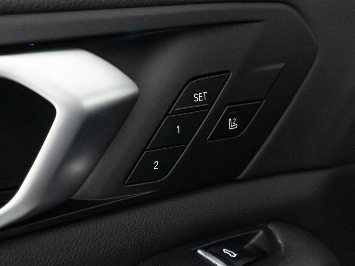 Купить BMW X5 с пробегом. Фото: #18