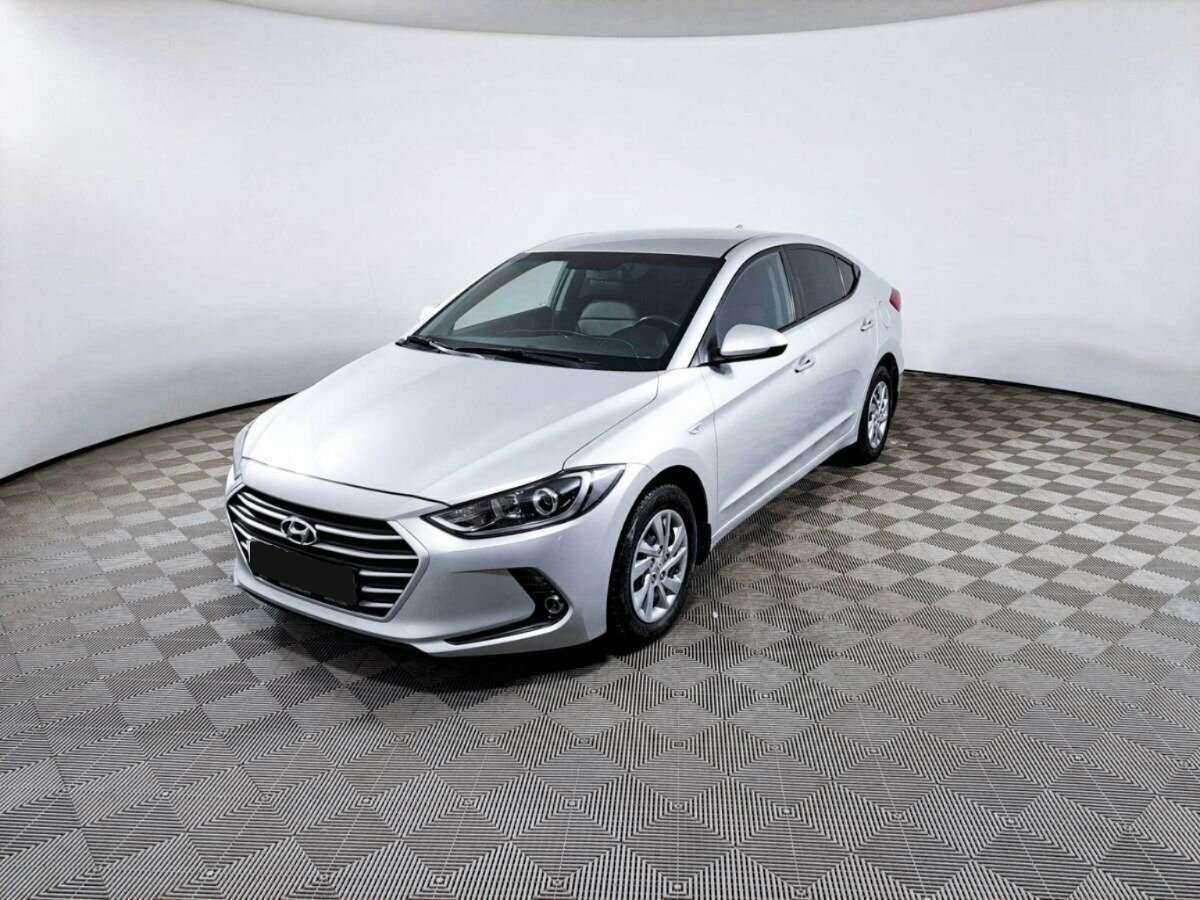 Купить Hyundai Elantra с пробегом. Посмотреть фото