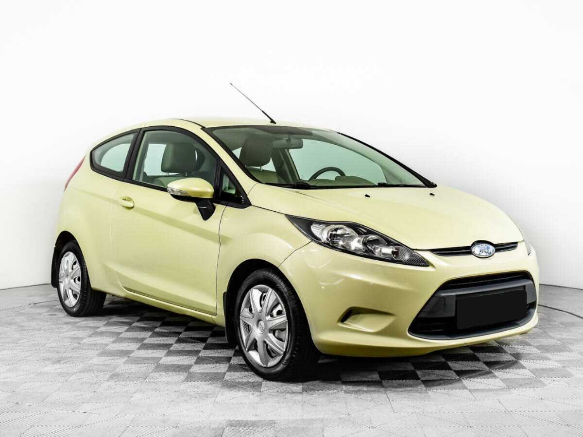 Купить Ford Fiesta с пробегом. Фото: #2