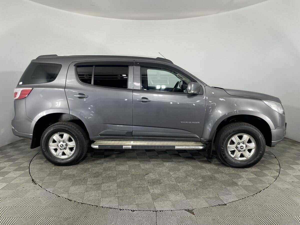 Купить Chevrolet TrailBlazer с пробегом. Фото: #3