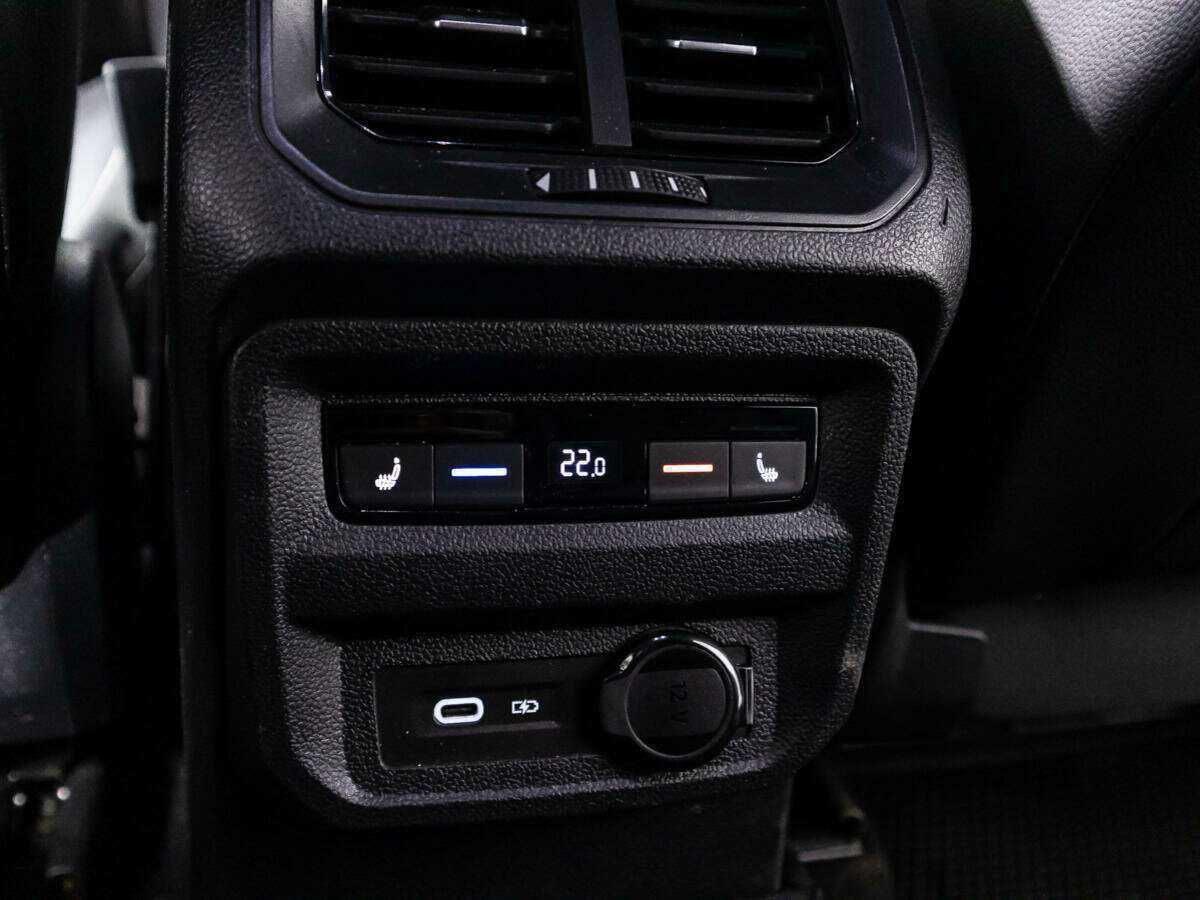Купить Volkswagen Tiguan с пробегом. Фото: #22