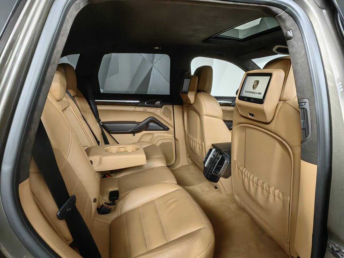 Купить Porsche Cayenne с пробегом. Фото: #11