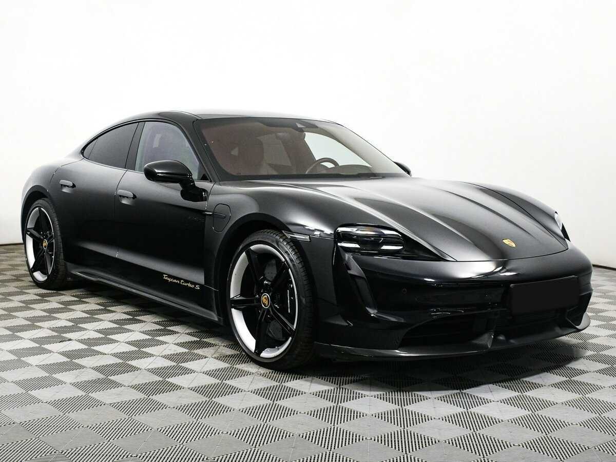 Купить Porsche Taycan с пробегом. Фото: #2