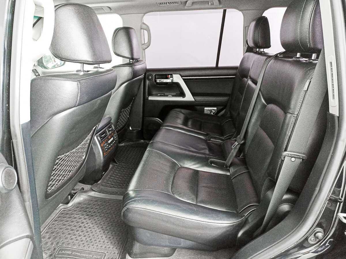 Купить Toyota Land Cruiser с пробегом. Фото: #7