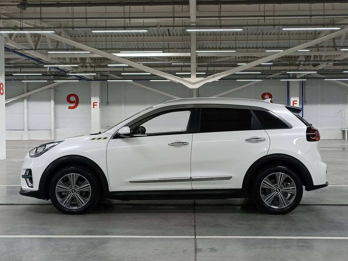 Купить Kia Niro с пробегом. Фото: #7