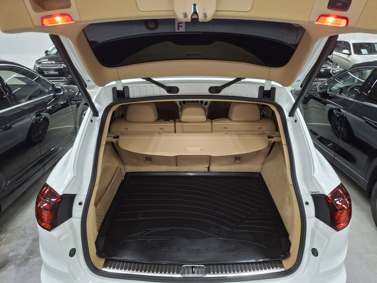 Купить Porsche Cayenne с пробегом. Фото: #9