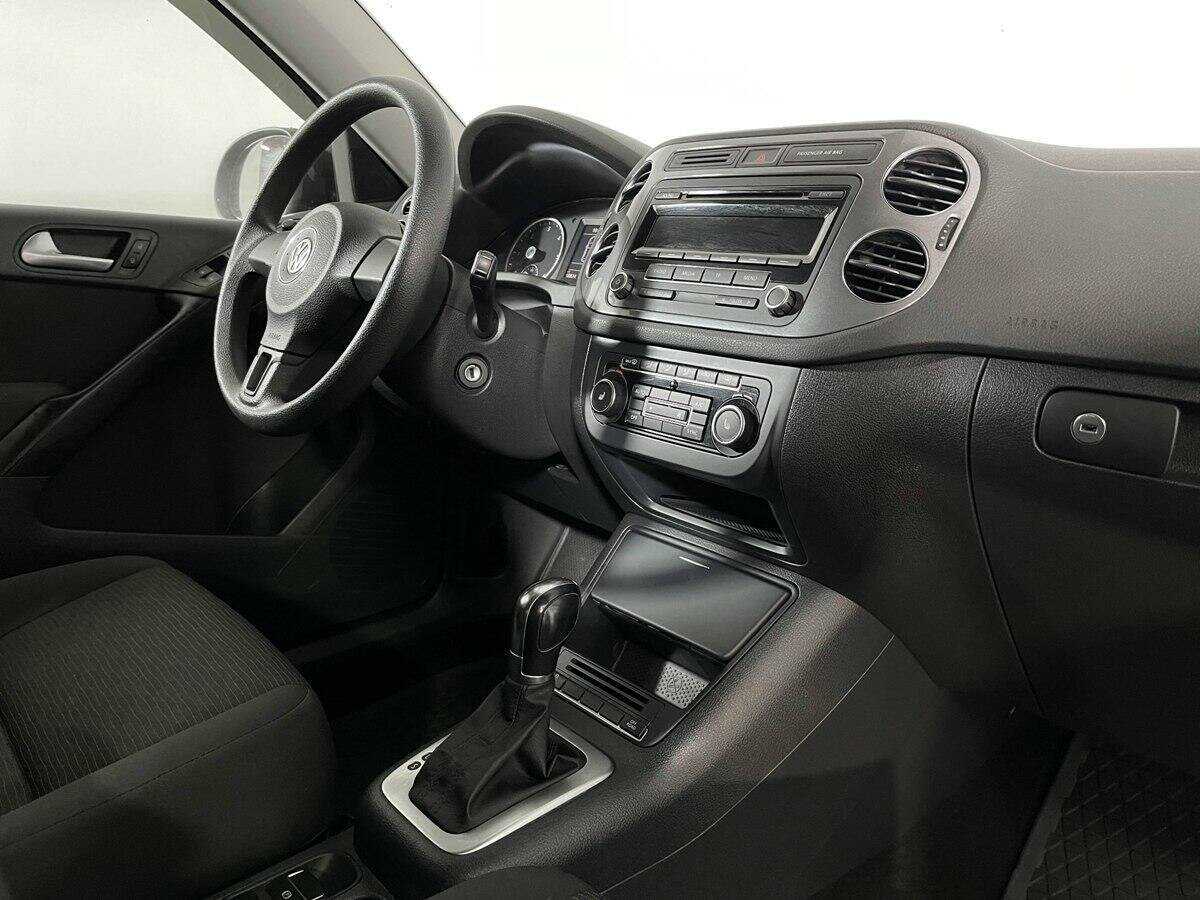 Купить Volkswagen Tiguan с пробегом. Фото: #8