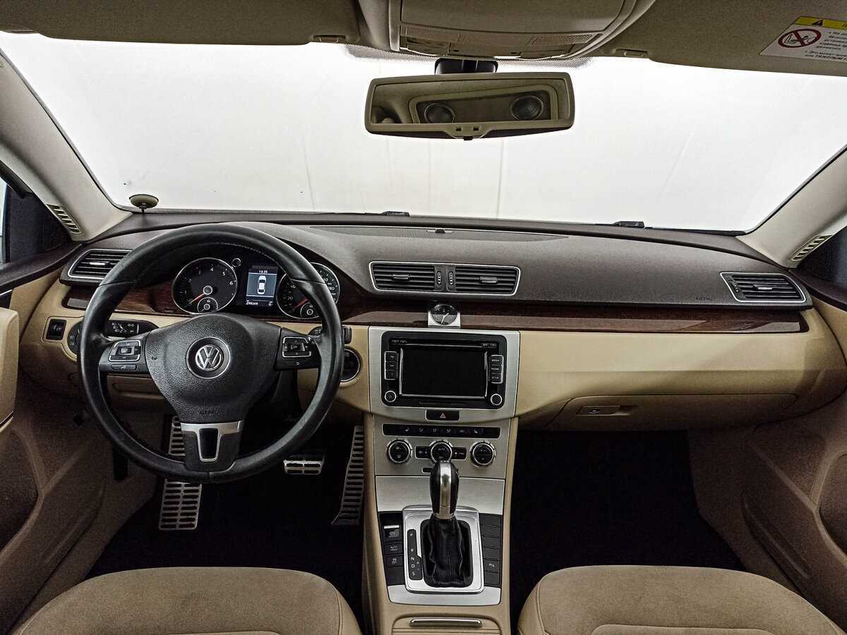 Купить Volkswagen Passat с пробегом. Фото: #11