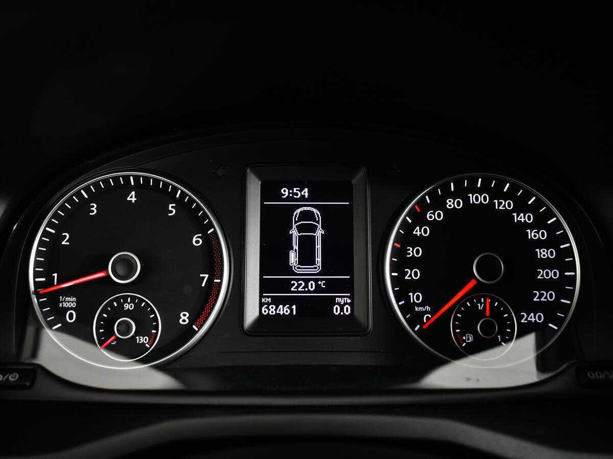 Купить Volkswagen Caddy с пробегом. Фото: #10