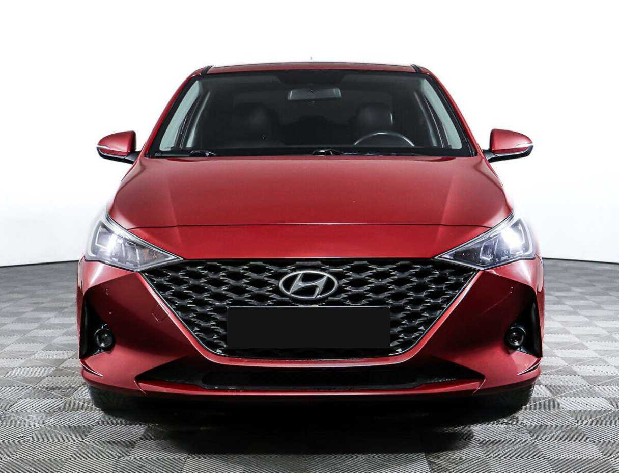 Купить Hyundai Solaris с пробегом. Фото: #1