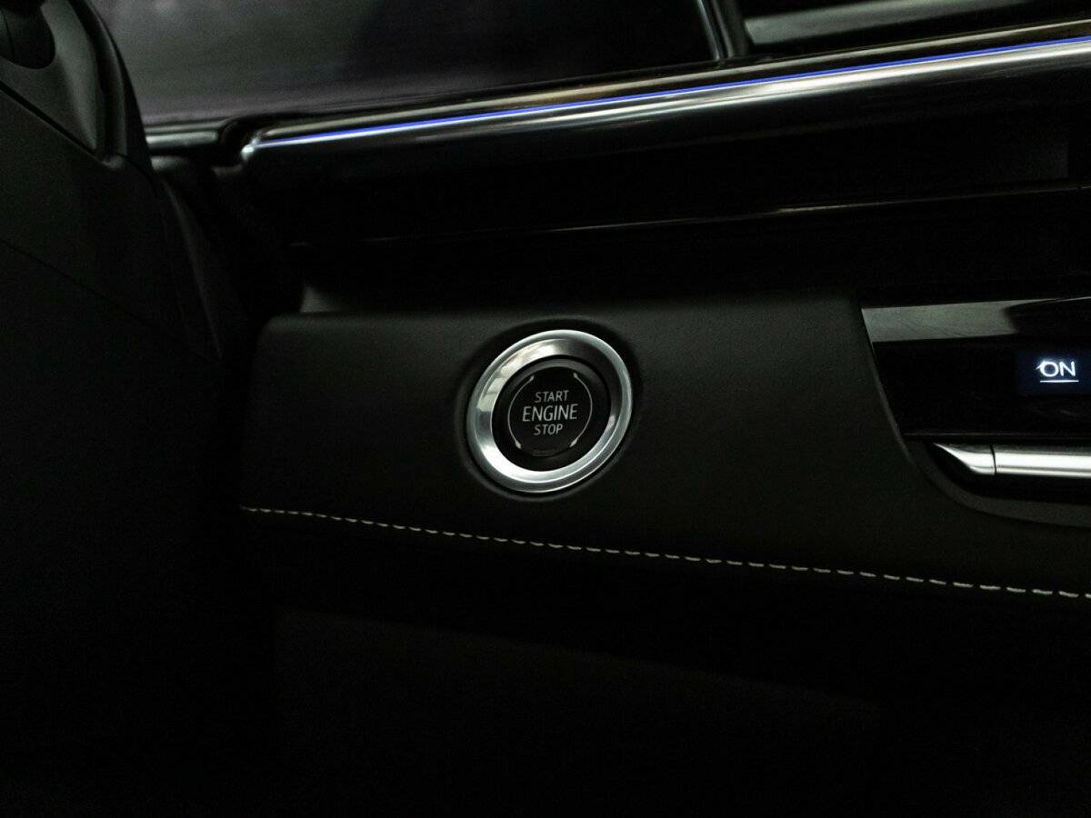 Купить Cadillac Escalade с пробегом. Фото: #23