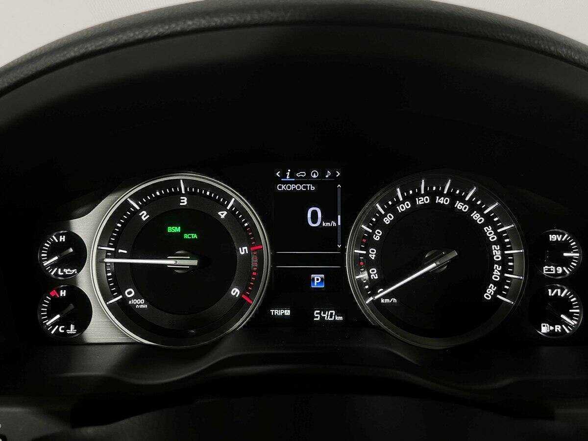 Купить Toyota Land Cruiser с пробегом. Фото: #10