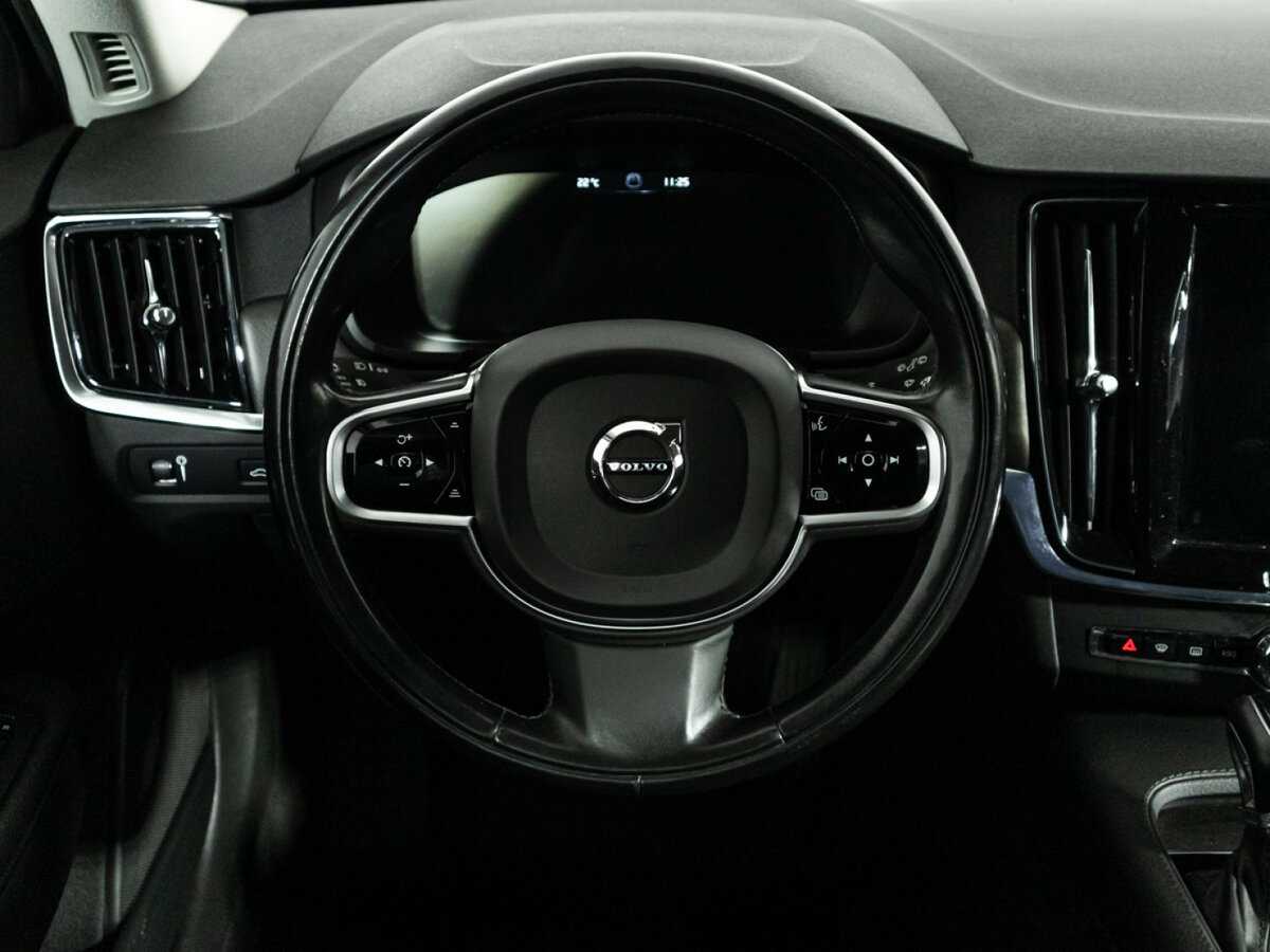 Купить Volvo V90 Cross Country с пробегом. Фото: #19