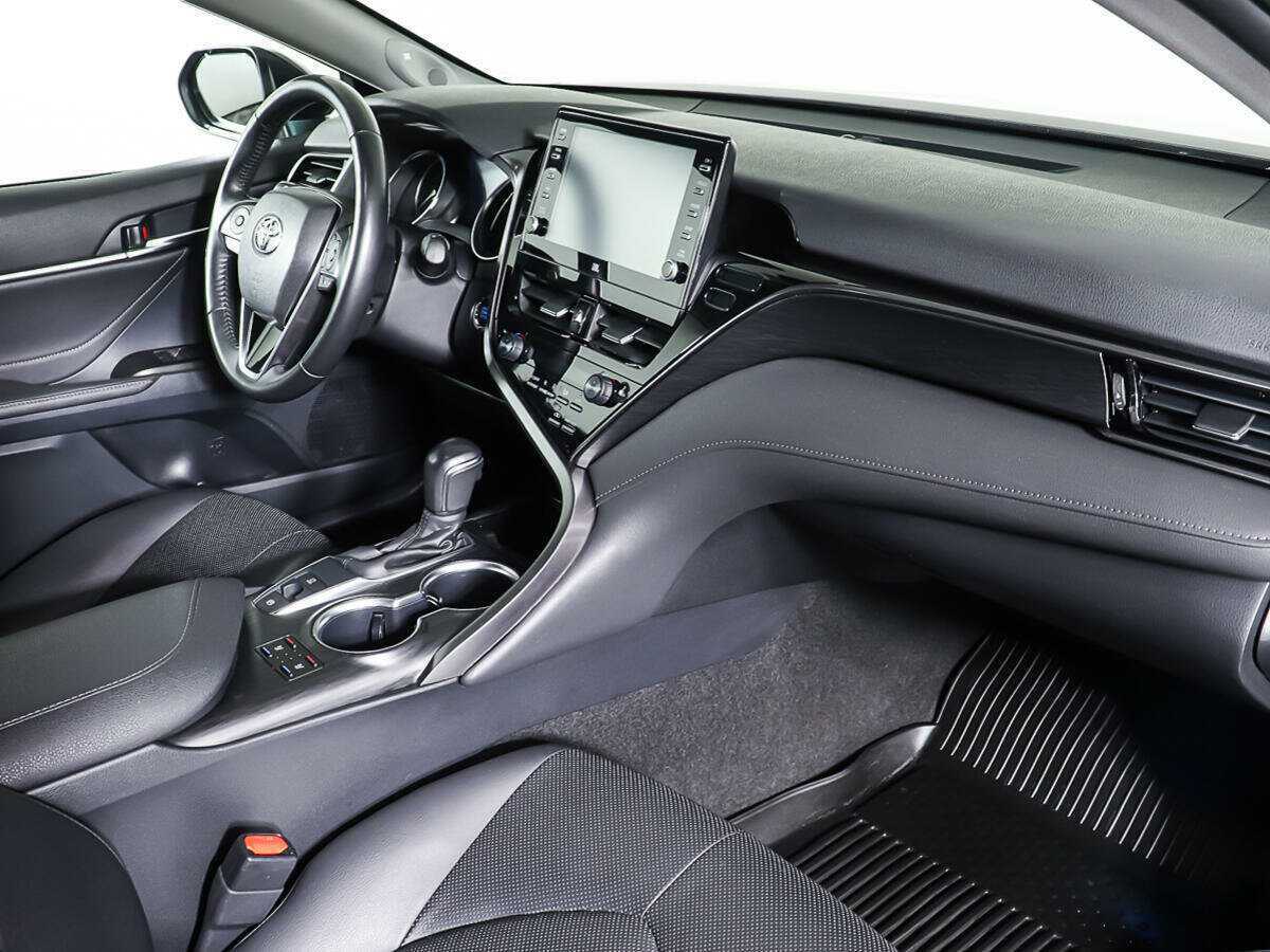 Купить Toyota Camry с пробегом. Фото: #8