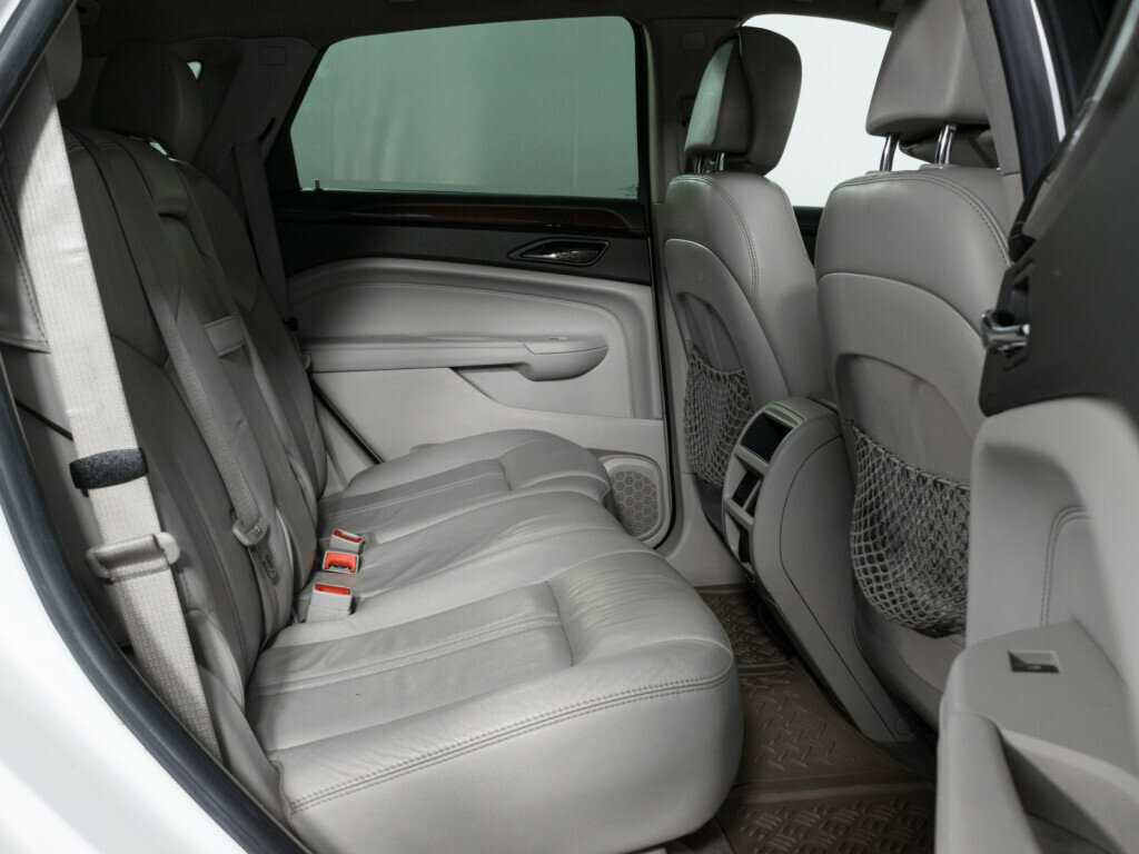 Купить Cadillac SRX с пробегом. Фото: #9