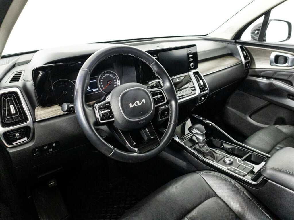 Купить Kia Sorento с пробегом. Фото: #10