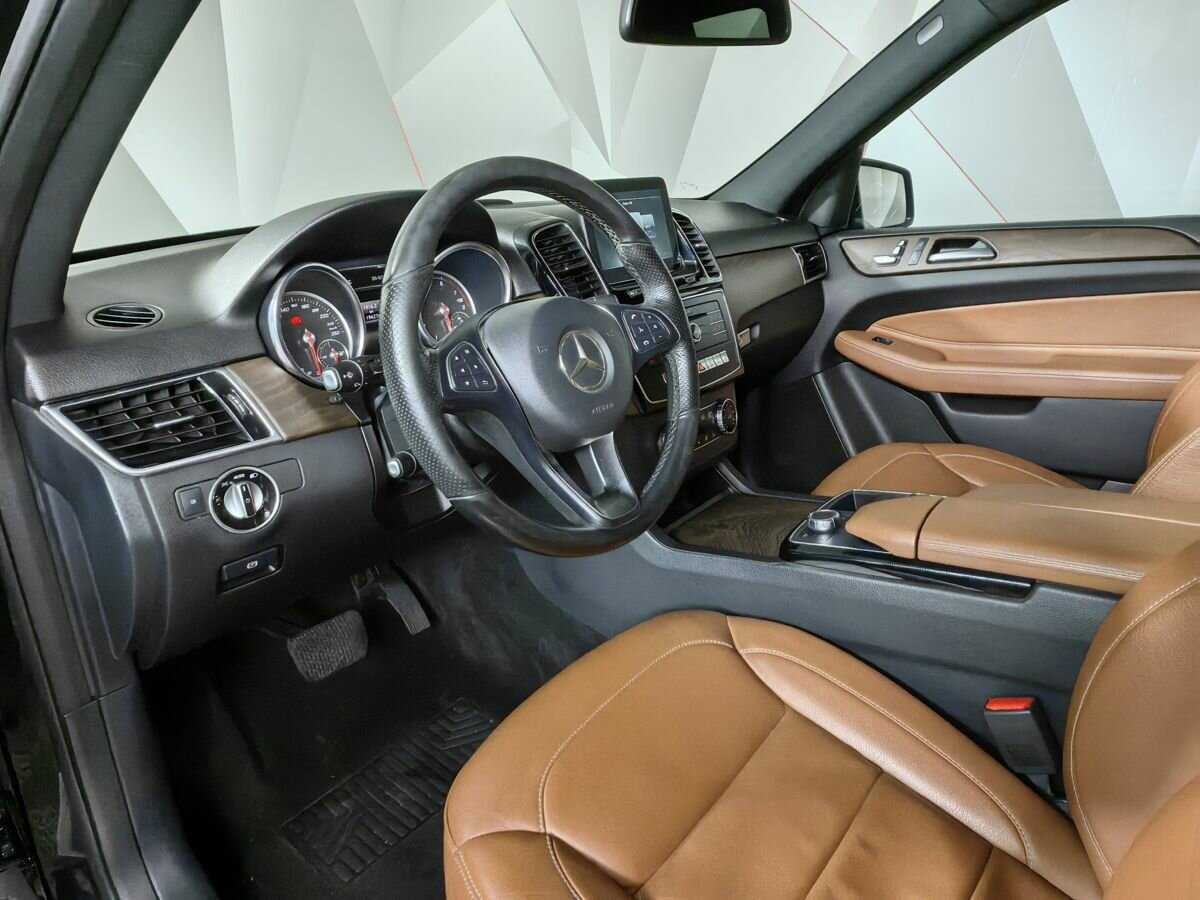 Купить Mercedes-Benz GLE с пробегом. Фото: #13